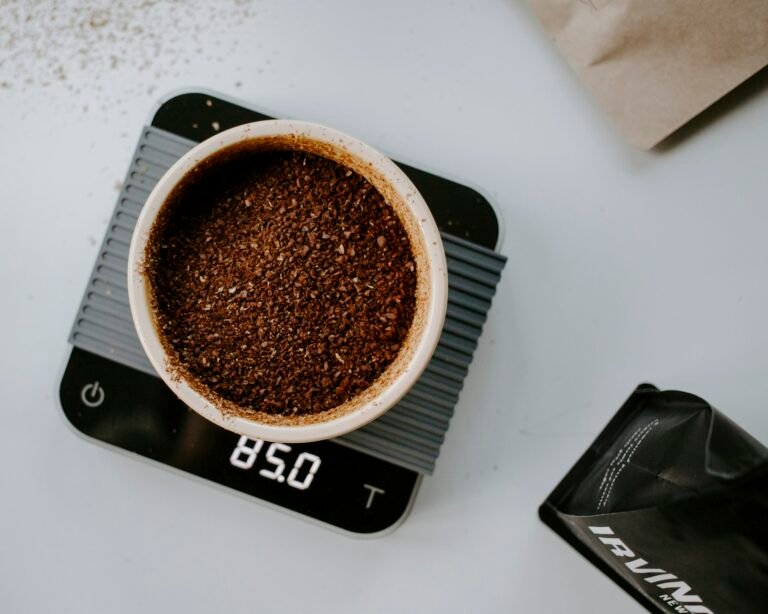 How to Use an Espresso Scale: Dose, Yield and Shot Time